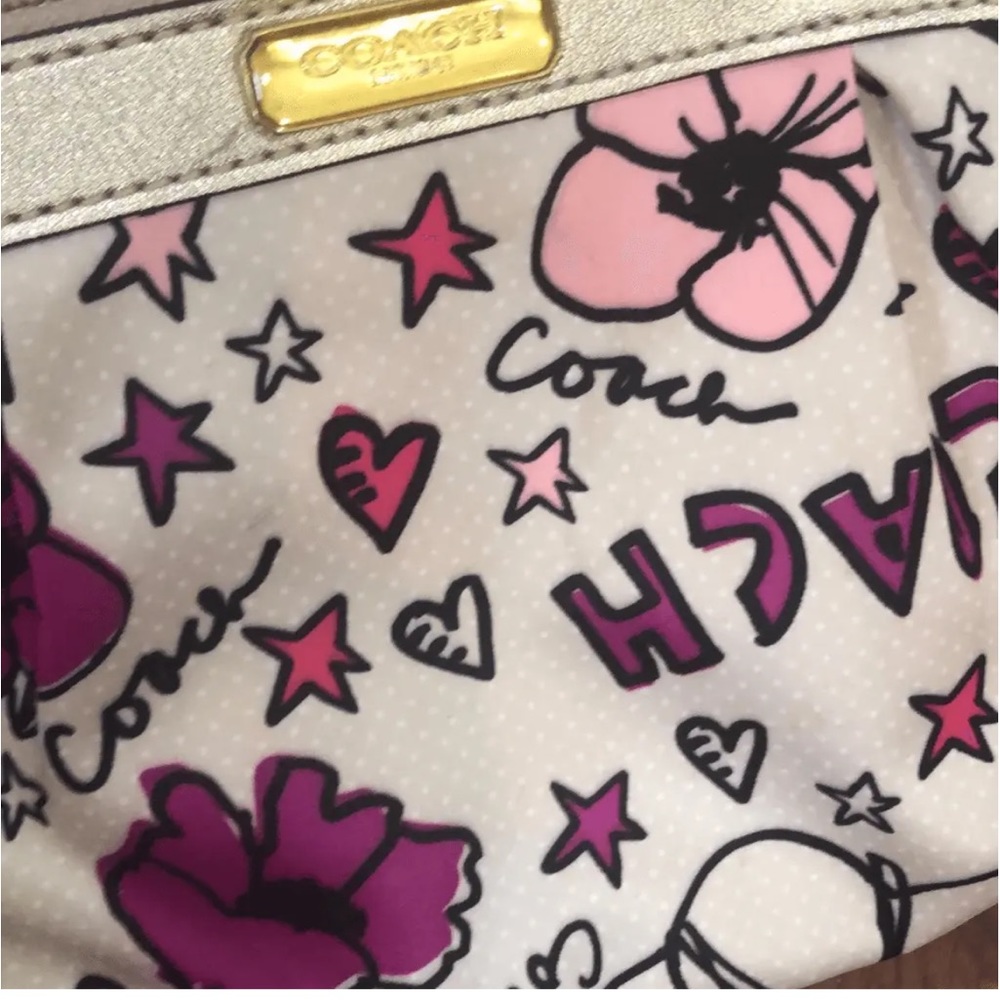 Wristlet - Picture 2 of 7